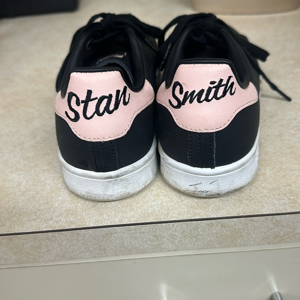 Adidas Stan Smith Sneakers Core Black / Ice Pink Leather Womens Size 6 EE5866